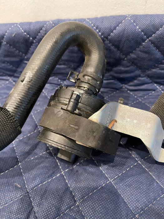 2017 MERCEDES-BENZ C63 AMG CONV AUXILIARY WATER PUMP W/ HOSE PIPE LINES OEM