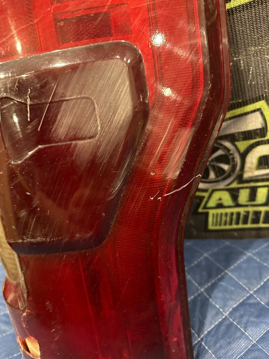 2017- 2019 FORD F250 F350 F450 PASSENGER RIGHT LED TAIL LIGHT OEM *PARTS ONLY*
