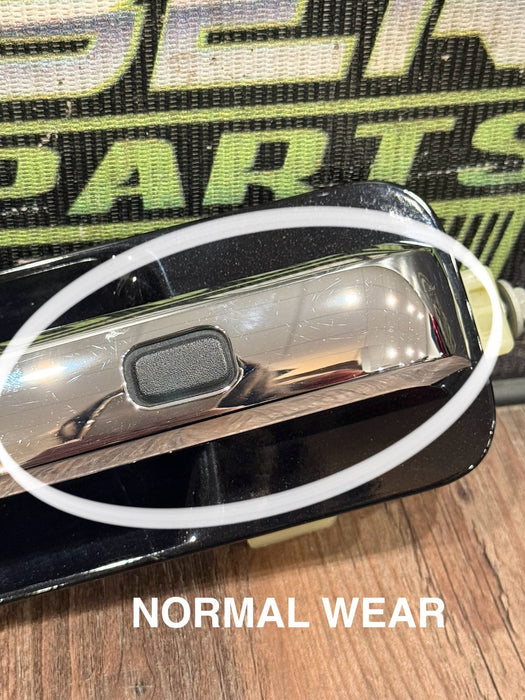 2017-2019 FORD F250 F350 FRONT RIGHT DOOR HANDLE (UM) OEM *FLAWS 5,6,8*