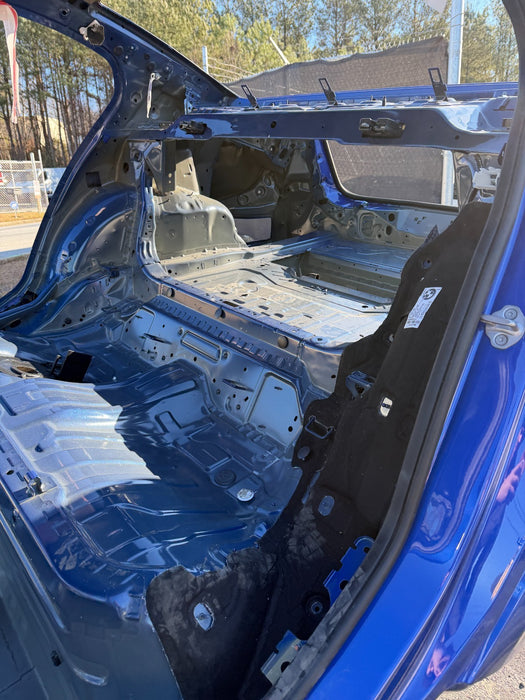 2024 BMW M3 G80 BLUE SHELL FRAME CHASSIS 4 DOOR CARBON ROOF OEM *DAMAGE*