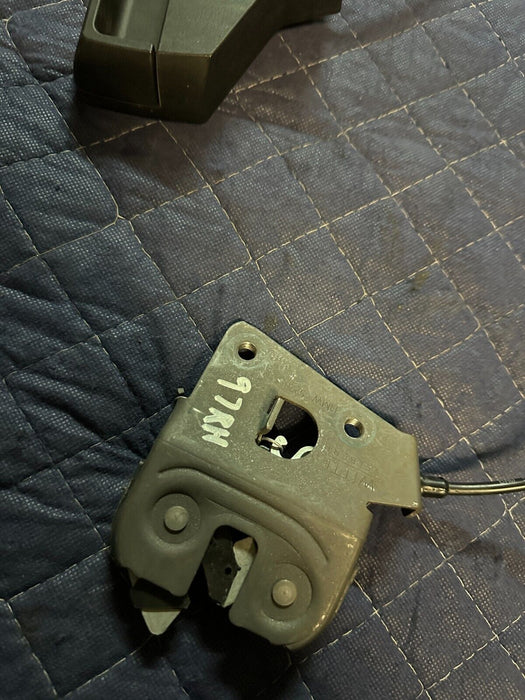 2020 BMW M4 F82 OEM RIGHT SEAT FOLD LATCH LEVER 1247050100 52207392145