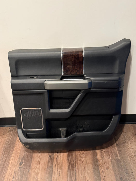 2017-2019 FORD F350 F250 F350 F450 PLATINUM REAR RIGHT DOOR PANEL OEM *WEAR 7*