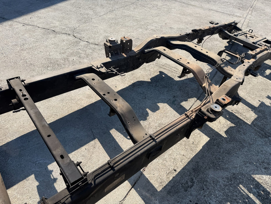 2017-2019 FORD F250 F350 F450 DIESEL 4X4 CREW CAB LONG BED FRAME 176" WB