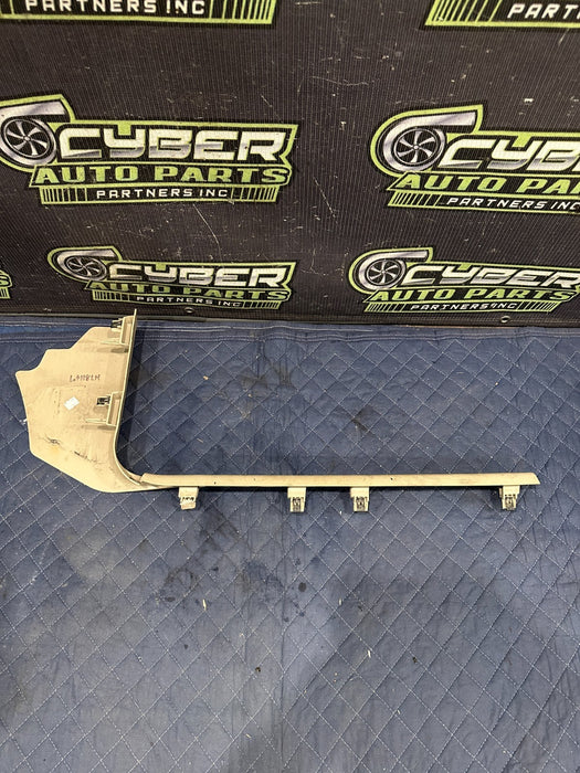 2015 DODGE RAM 2500 LEFT DOOR SILL SCUFF PANEL OEM *WEAR/CRACKED TAB 3-6,8*