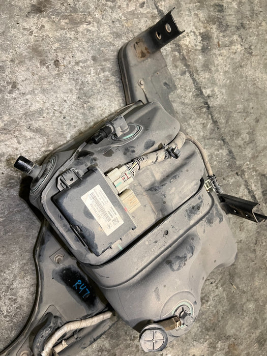 2017 RAM 2500 3500 6.7L DIESEL DEF DIESEL EXHAUST FLUID TANK W/ BRACKET OEM 2018