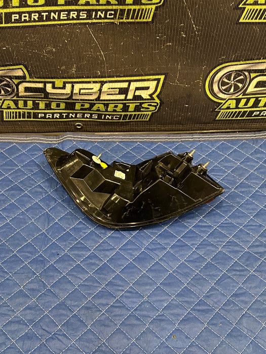 2024 BMW M3 M4 G80 G82 REAR RIGHT OUTER TAIL LIGHT OEM *BROKEN LENS 1,3*