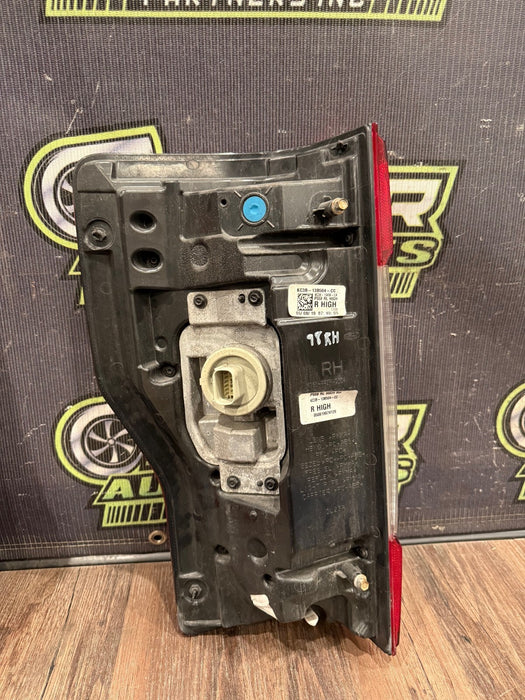 2017-2019 FORD F250 F350 F450 REAR PASSENGER RIGHT LED TAIL LIGHT ASSEMBLY OEM