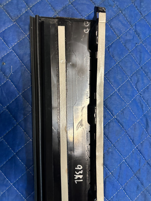 2017-2019 FORD F250 REAR LEFT DRIVER SIDE GLOSS BLACK B PILLAR DOOR TRIM~READ~