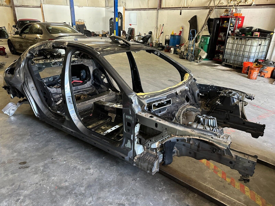 2019 MERCEDES-BENZ E63S W213 SHELL CHASSIS FRAME RAIL QUARTER PANEL GOOD 4 CUTS