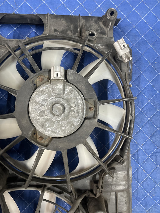 2014 Toyota Prius V Front Cooling Fan Shroud Assembly OEM 100222-2152