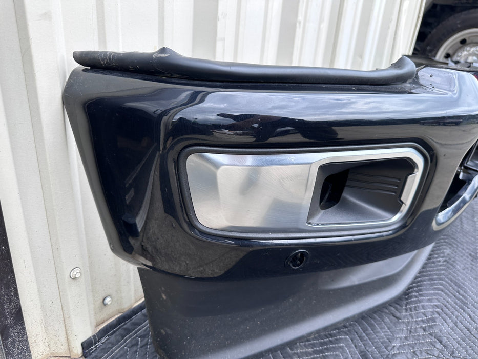 2023 2025 FORD F250 F350 PLATINUM FRONT BUMPER ASSEMBLY AGATE BLACK ~PAINT CHIP~