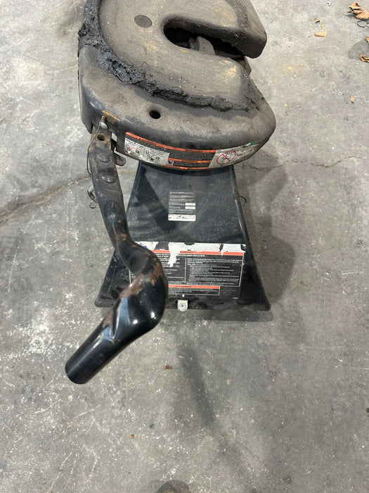 2017-2019 FORD F450 SUPERDUTY 5TH WHEEL HITCH REESE HC3J-5B110-AB