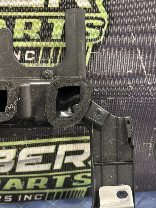 2014 AUDI R8 OEM FRONT LEFT DRIVER KNEE PAD KICK PANEL 423857557C 423 857 557 C