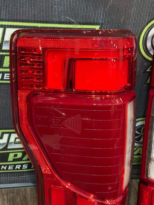 2020 2021 2022 FORD F250 F350 F450 LED TAIL LIGHT PAIR LEFT RIGHT W/ BLIND SPOT