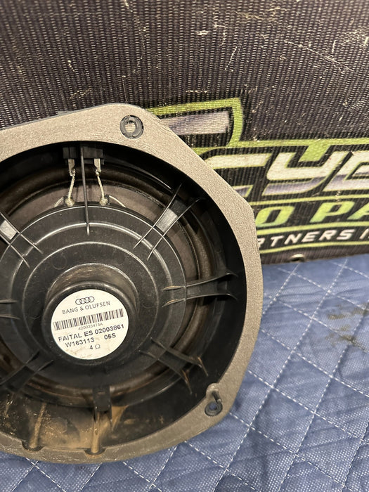 2014 AUDI R8 B&O BANG & OLUFSEN RIGHT DOOR SPEAKER OEM 420 035 415 A