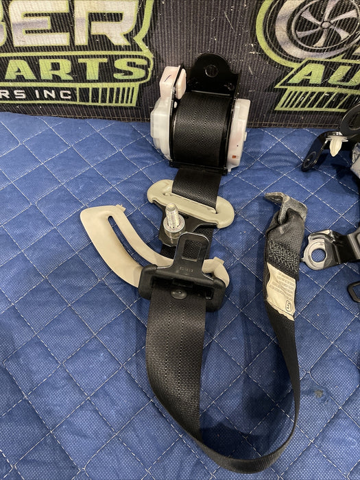 2014 TOYOTA PRIUS V REAR LEFT RIGHT MIDDLE SEAT BELT SEATBELT SET OEM~WEAR~