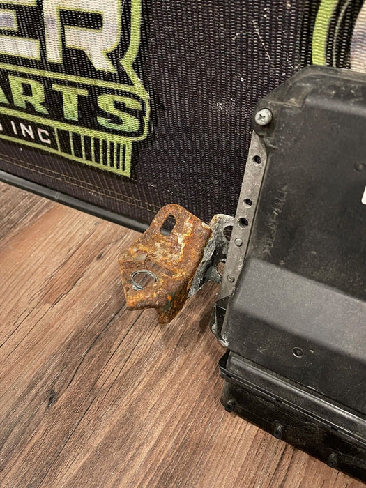 2014 TOYOTA PRUIS V ECU BCM ENGINE CONTOL UNIT/ BODY CONTROL MODULE & 3 KEYS OEM