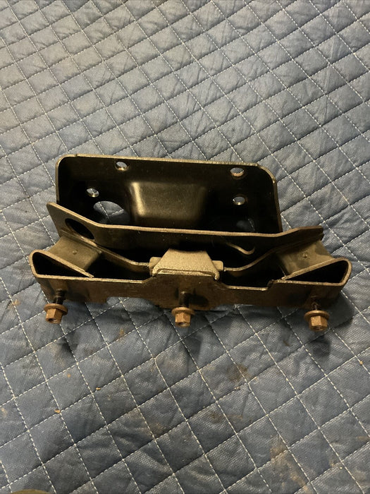 2017 DODGE RAM 3500 6.7L TRANSMISSION MOUNT OEM 52121494AB