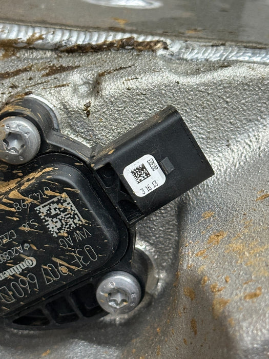 2012 2014 AUDI R8 OIL SUMP RESERVOIR TANK W/ SENSOR OEM 420 115 373 L