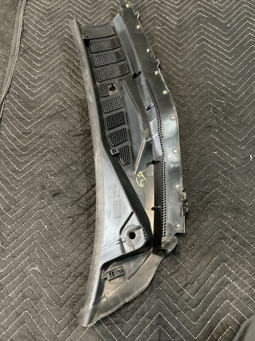 2017 FORD F250 F350 SUPER DUTY WINDSHIELD WIPER VENT COWL PANEL OEM