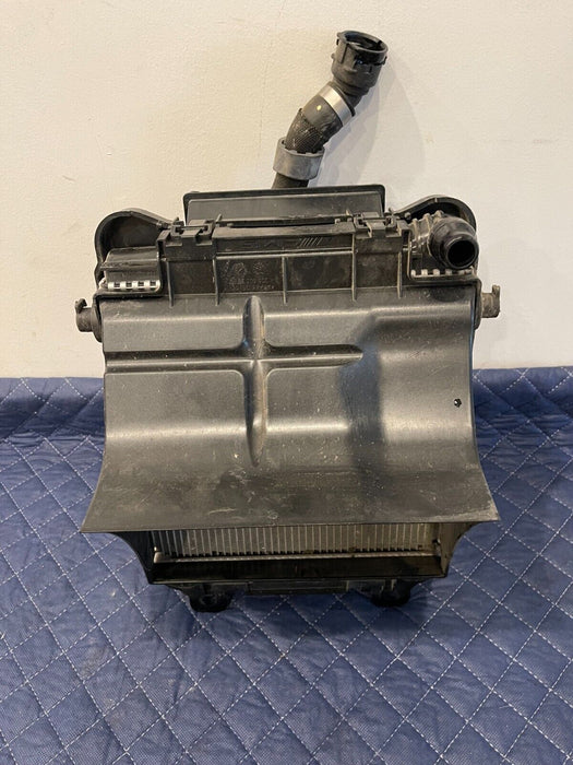 2017 MERCEDES BENZ C63 AMG CABRIOLET FRONT LEFT AUXILIARY RADIATOR AIR DUCT OEM