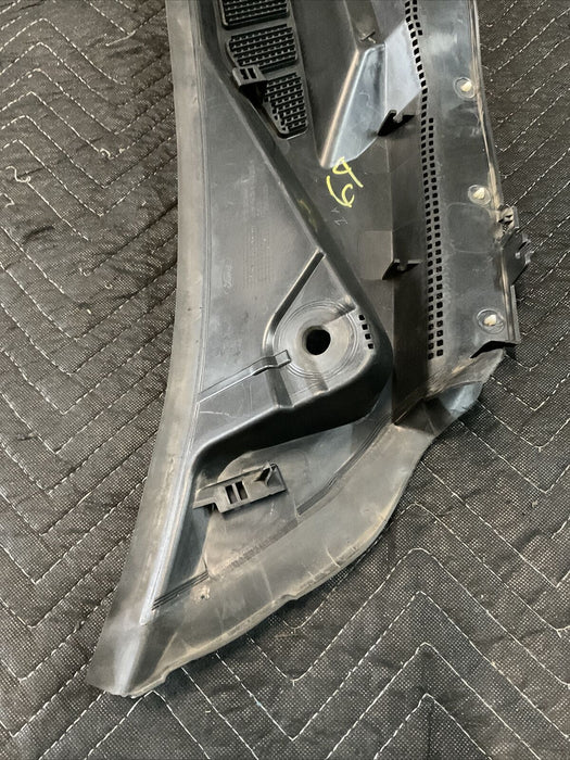 2017 FORD F250 F350 SUPER DUTY WINDSHIELD WIPER VENT COWL PANEL OEM