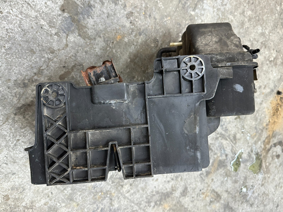 2020 2021 2022 FORD F250 F350 F450 BATTERY HOLDER TRAY W/ RESERVOIR OEM