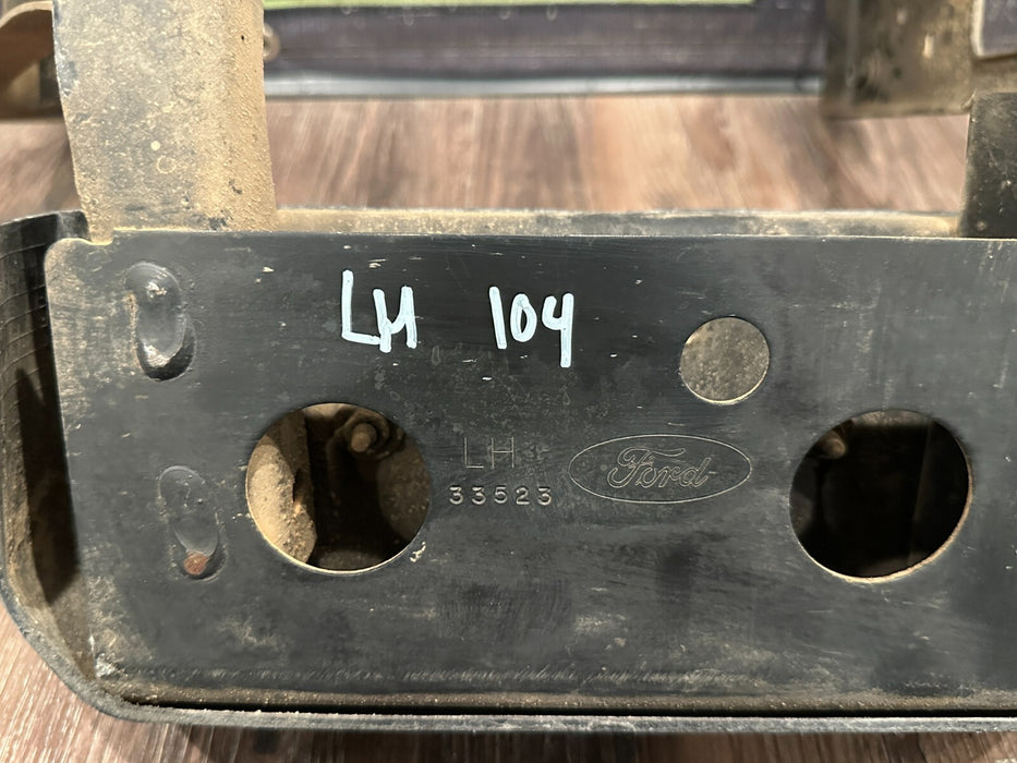 2023-2024 FORD F350 LEFT SIDE BED STEP OEM *SLIGHT WEAR PICS #6 #7*