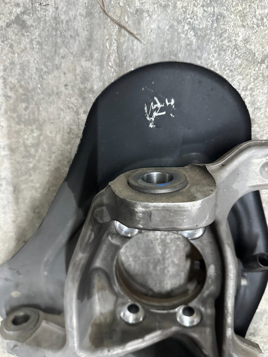 2018 AUDI R8 FRONT RIGHT SUSPENSION HUB KNUCKLE OEM