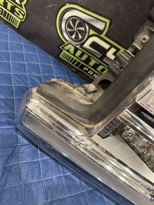 2017-2019 FORD F250 F350 F450 DRIVER LEFT LED HEADLIGHT OEM BROKEN TABS/SCUFFS