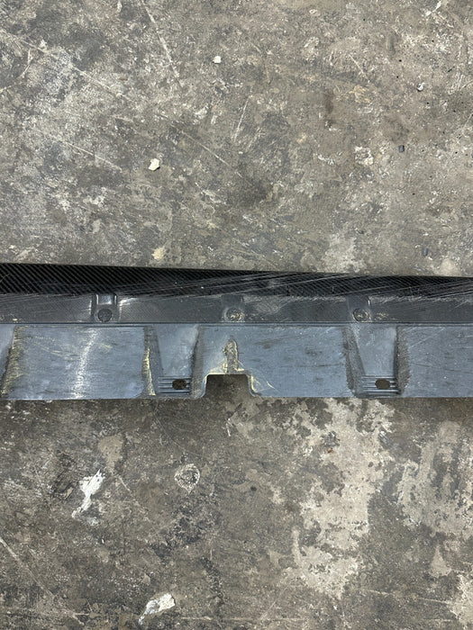 2021 AUDI R8 KEMORA GREY RIGHT PASSENGER CARBON FIBER SIDE SKIRT  *BURN DAMGE*