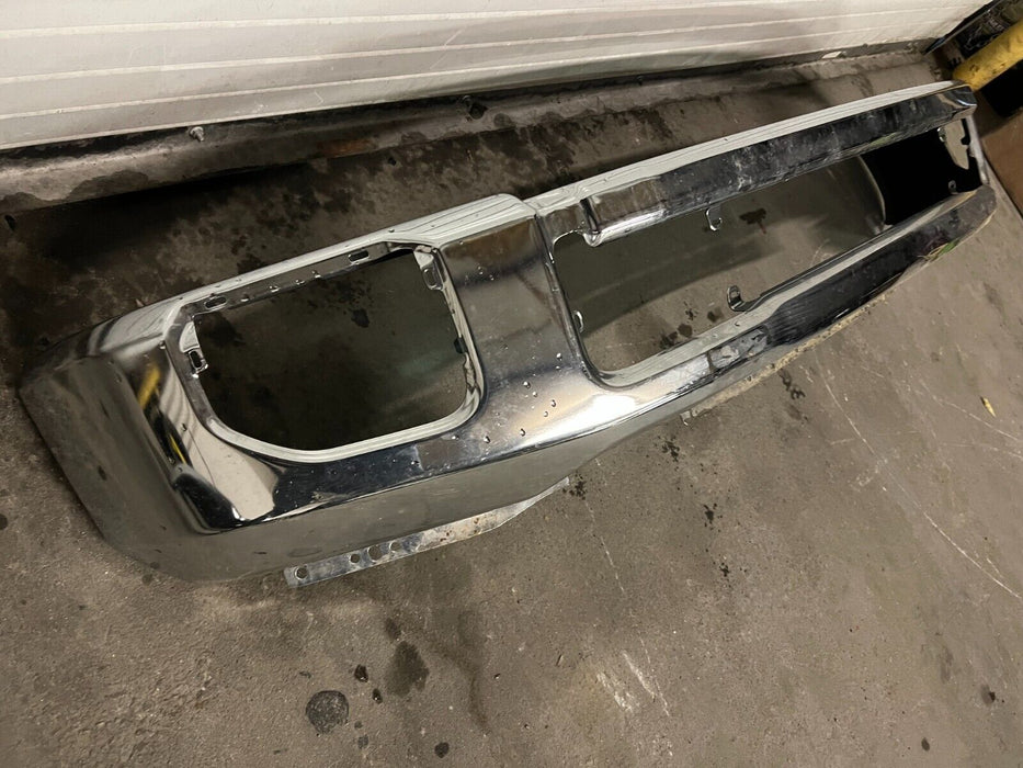 2020 2021 2022 FORD F250 F350 CHROME FRONT BUMPER W/ FOG LIGHT HOLES OEM *DENT*