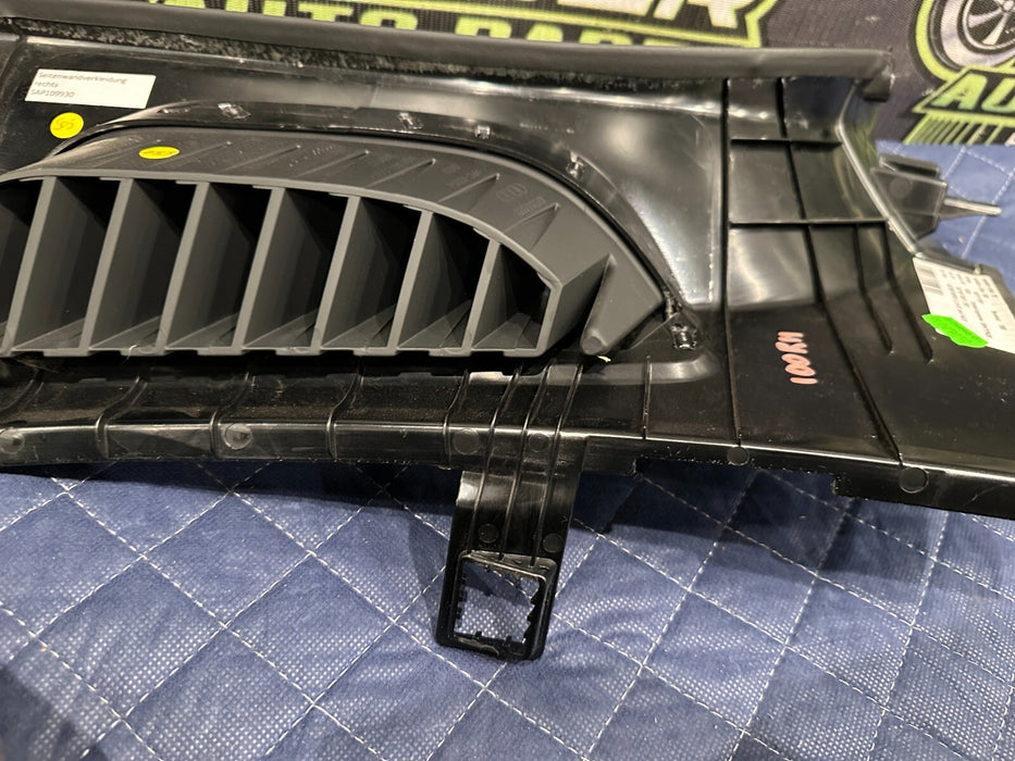 2018 AUDI R8 RIGHT SPYDER PILLAR TRIM COVER PANEL W/ SIDE VENTS 4S7 867 036