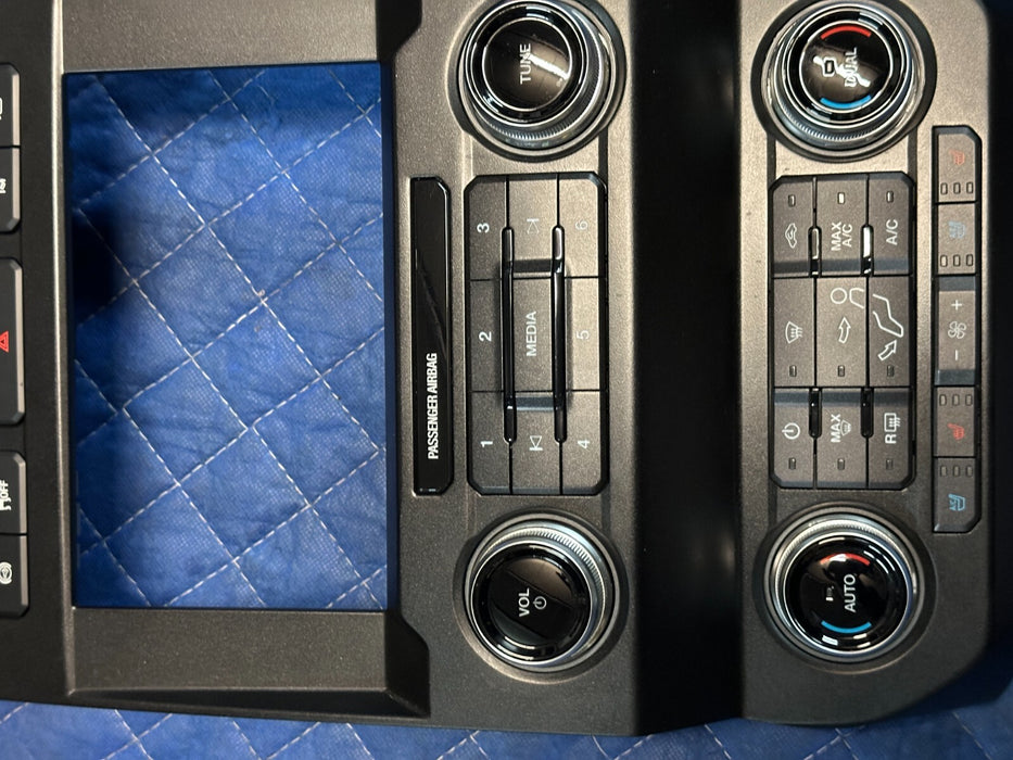 2017-2019 FORD F250 F350 PLATINUM CENTER DASH RADIO/HVAC CONTROL BEZEL OEM