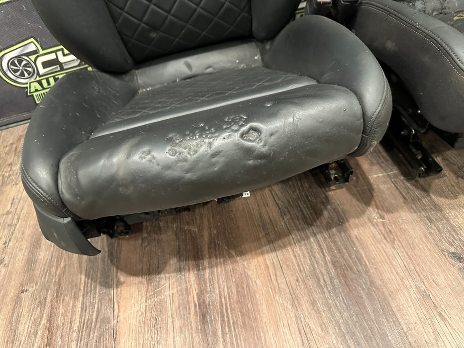 2017 2021 AUDI R8 PLUS OEM GENUINE DIAMOND STITCHED LEFT RIGHT SEATS ~DAMAGE~