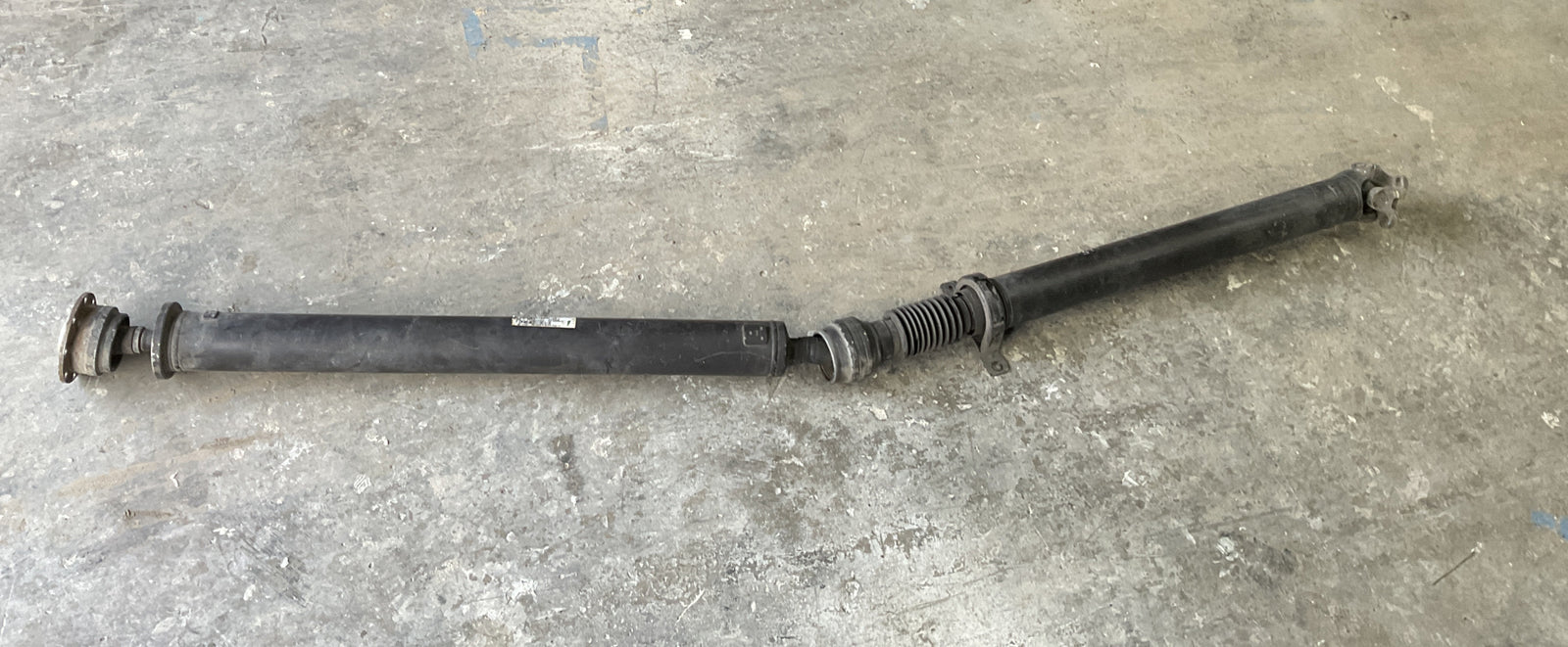 2016-2018 NISSAN TITAN XD 4X2 2WD DIESEL REAR DRIVE SHAFT 37000-EZ00D
