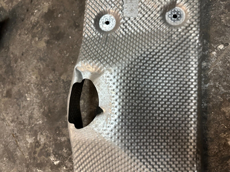 2020 BMW M4 F82 EXHAUST HEAT INSULATION SHIELD COVER OEM 07 8056140 078056140