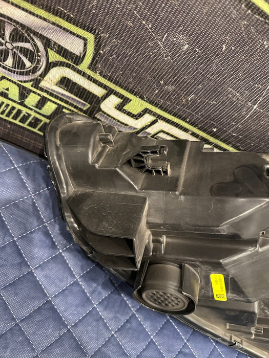 2017 2018 AUDI R8 PASSENGER HEADLIGHT LASER COMPLETE W/ MODULES OEM GENUINE