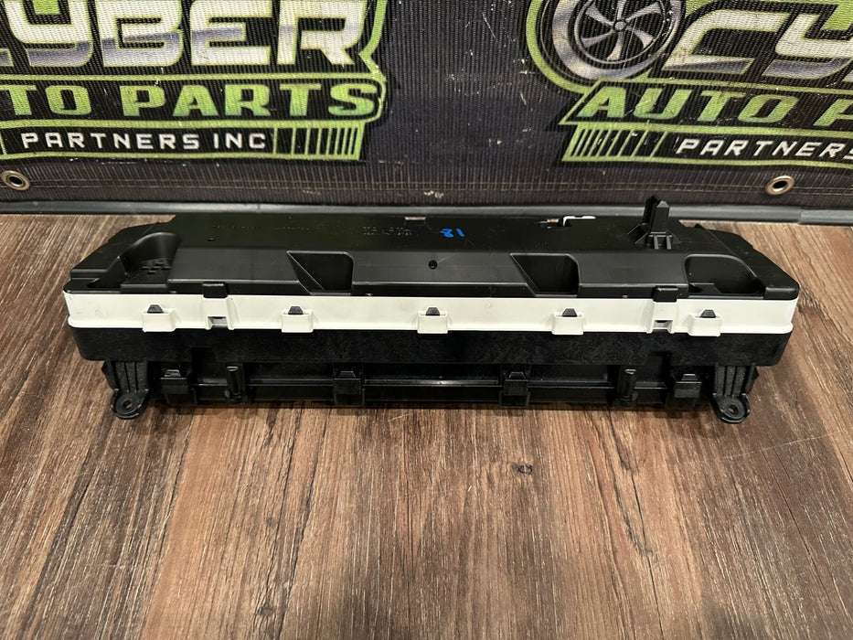 2014 TOYOTA PRIUS V INSTRUMENT SPEEDOMETER GAUGE CLUSTER OEM *SCUFFS* (READ!)