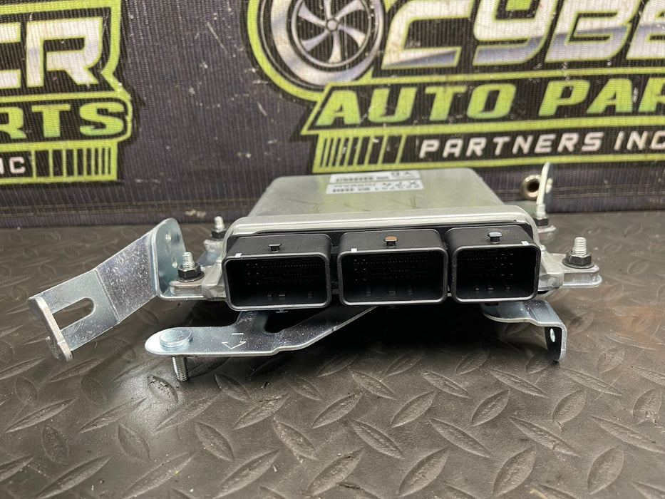 2015 NISSAN 370Z NISMO AUTO ECU, BCM ENGINE BODY CONTROL W/ KEY 40K MILES