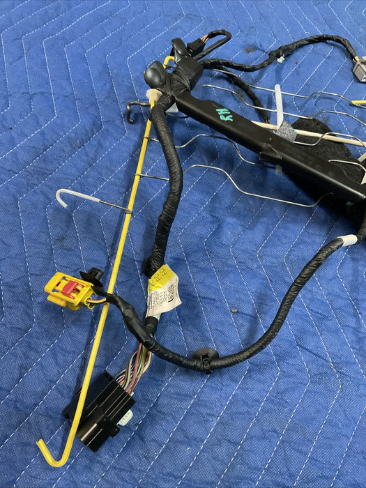 2018 FORD F250 FRONT PASSENGER RIGHT SEAT HARNESS FRAME DU5T-14D233-J4CP7 OEM