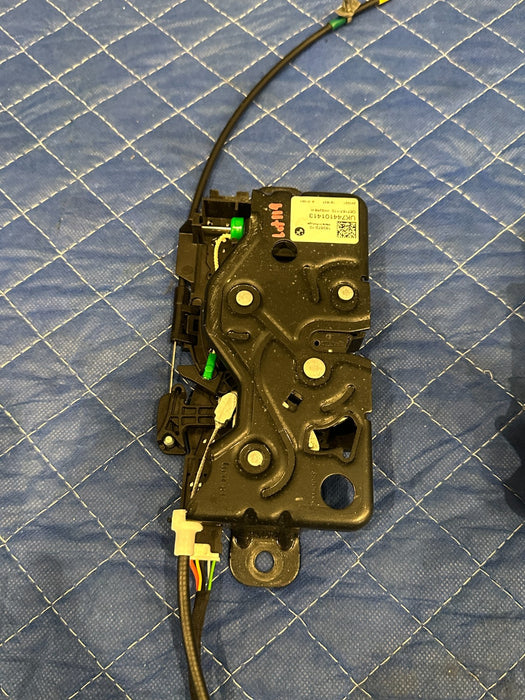 2024 BMW M3 M4 G80 G82 TRUNK LATCH LOCK ACTUATOR OEM