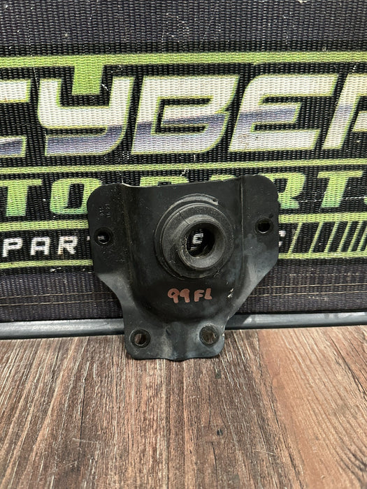 2021 AUDI R8 FRONT LEFT RADIATOR MOUNT BRACKET OEM 4S0 121 275