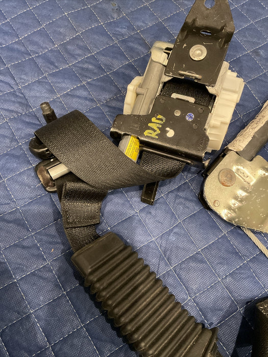 2018-2019 FORD F250 F350 F450 PLATINUM FRONT PASSENGER RIGHT SEATBELT OEM