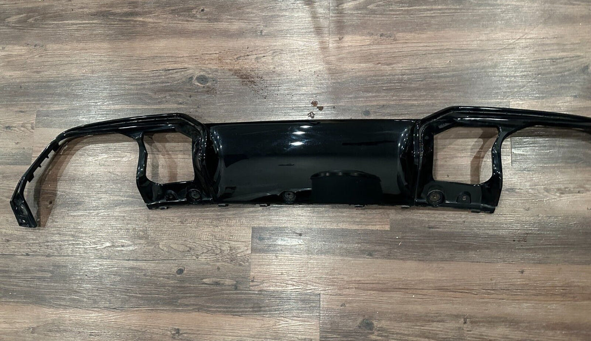 2020 BMW M8 COMPETITION F91 F92 F93 OEM REAR BUMPER DIFFUSER 5112 8074869