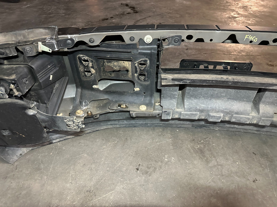 2017-2019 FORD F450 FRONT BUMPER ASSEMBLY OEM (READ/ MINOR DENTS/SCRATCHES)