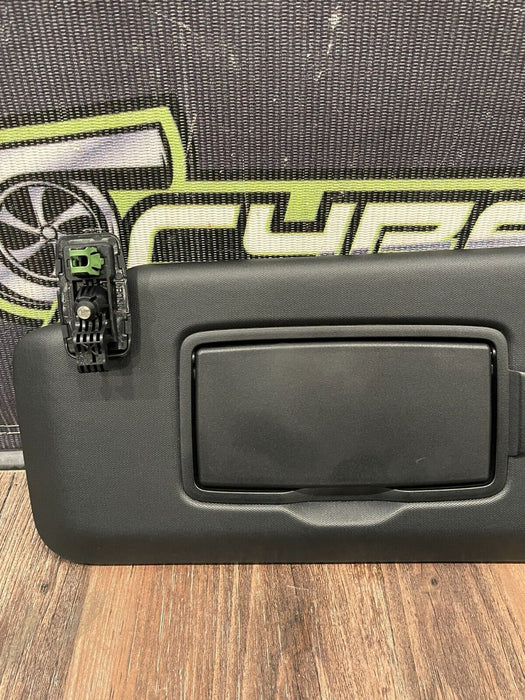 2015 MERCEDES BENZ C63S AMG FRONT LEFT RIGHT SUN VISOR / SUN BLOCKERS OEM *DENT*