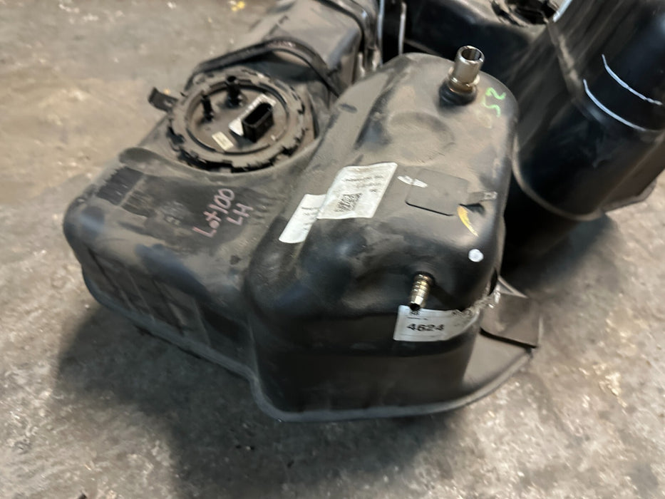 2021 AUDI R8 LEFT RIGHT FUEL TANKS PAIR OEM 4T7 201 021 4S7 201 022