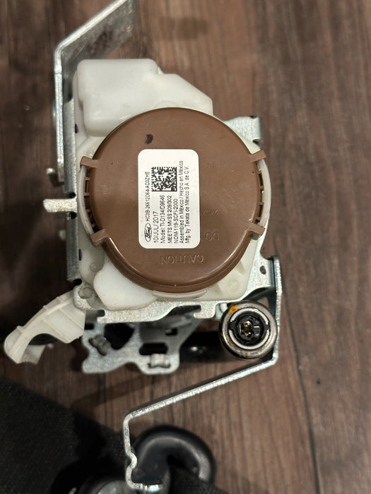 2017-2019 FORD F250 F350 F450 FRONT RIGHT SEATBELT OEM