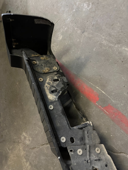 2017-2019 FORD F250 REAR BUMPER ASSEMBLY OEM (READ/SLIGHT SCUFFS SCRATCHES)
